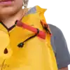 Opti kayak pagaie avec poignée rouge sur gilet de sauvetage jaune pour sports nautiques.