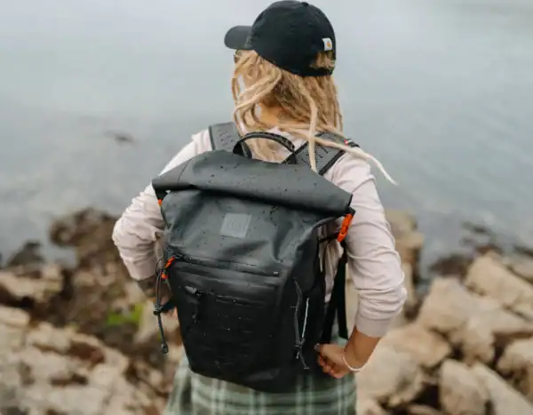 sac à dos noir étanche rolltop Red Paddle