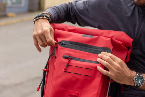 nouveau sac à dos étanche Red backpack adventure 30 L rouge