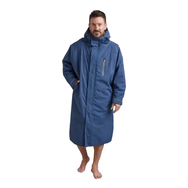 Bleu Amiral : la profondeur du bleu marine adoucie par une doublure gris frais.