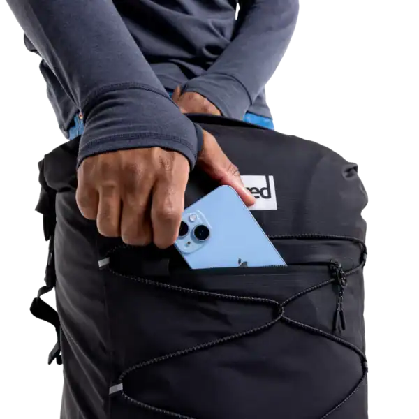 Sac à Dos léger et imperméable Red Original 35L - Noir – Image 16