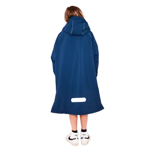 Imperméable op­ti en matière technique pour la pratique du sport nautique opti.