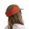 Casque de sport avec isolation en laine polaire, idéal pour le paddle et les sports nautiques.