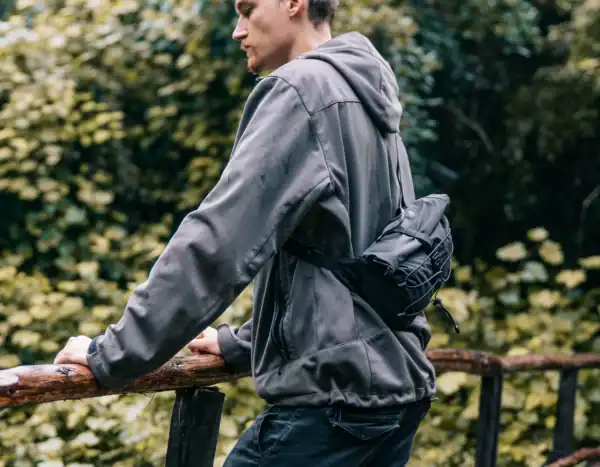 Sac bandoulière étanche léger 7L - Vert Olive – Image 17