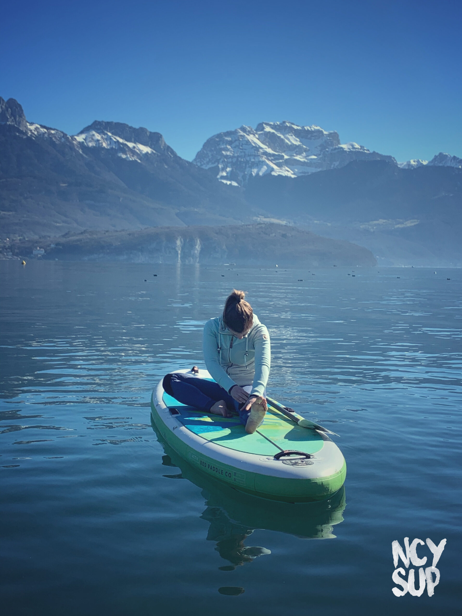 paddle yoga lac d'Annecy en hiver