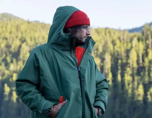 red equipment beanie eddy lifestyle 03
