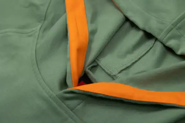 red poncho microfibre adulte sage green 03 capuche