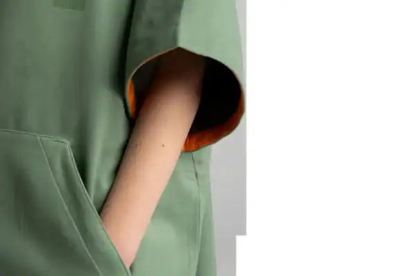 red poncho microfibre enfant sage green 04 interieur orange
