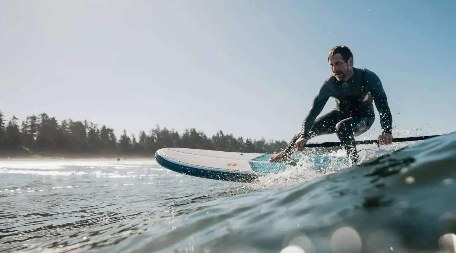 Red Paddle Compact 9'2 Future Series en surf — démonstration de polyvalence du SUP gonflable nouvelle génération