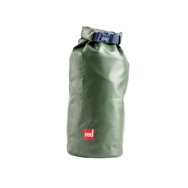 studio image red equipment ss25 roll top dry bag 10l forest green 02 e1da369c 72e4 4686 9f68 be1b0c3dc3c7.png Dry Bag 10L Red Equipment vert, sangle bandoulière